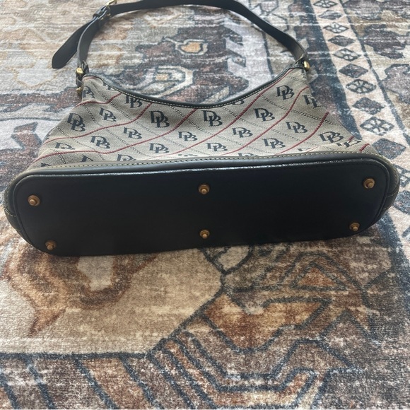 Dooney & Bourke Vintage Quilted Logo Shoulder Bag Vintage - Picture 2 of 6